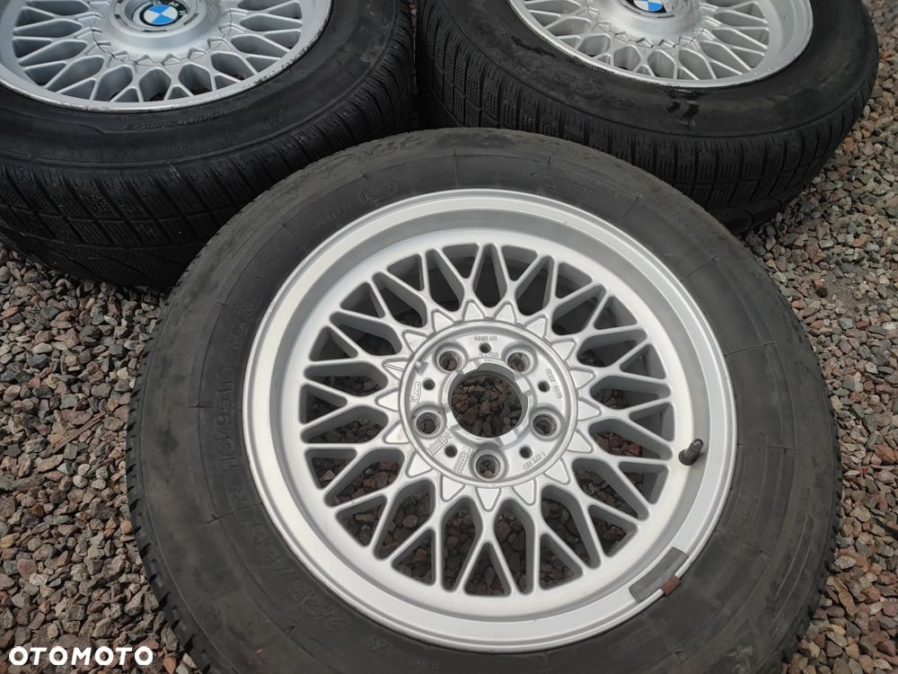 BMW  E39 / E46 / E38 / E36 / E34 / E32 / E60 / ITP. ORYGINALNY KOMPLET FELG STYLING 5 ( 4 SZTUKI + 1 ZAPASÓWKA ) + DEKIELKI W ROZMIARZE 16 CALI 7J ET20 O NR. 36 11 1 092 336 OEM W DOBRYM STANIE + OPONY GRATIS POD PROJEKT / M5 / RARYTAS - 12