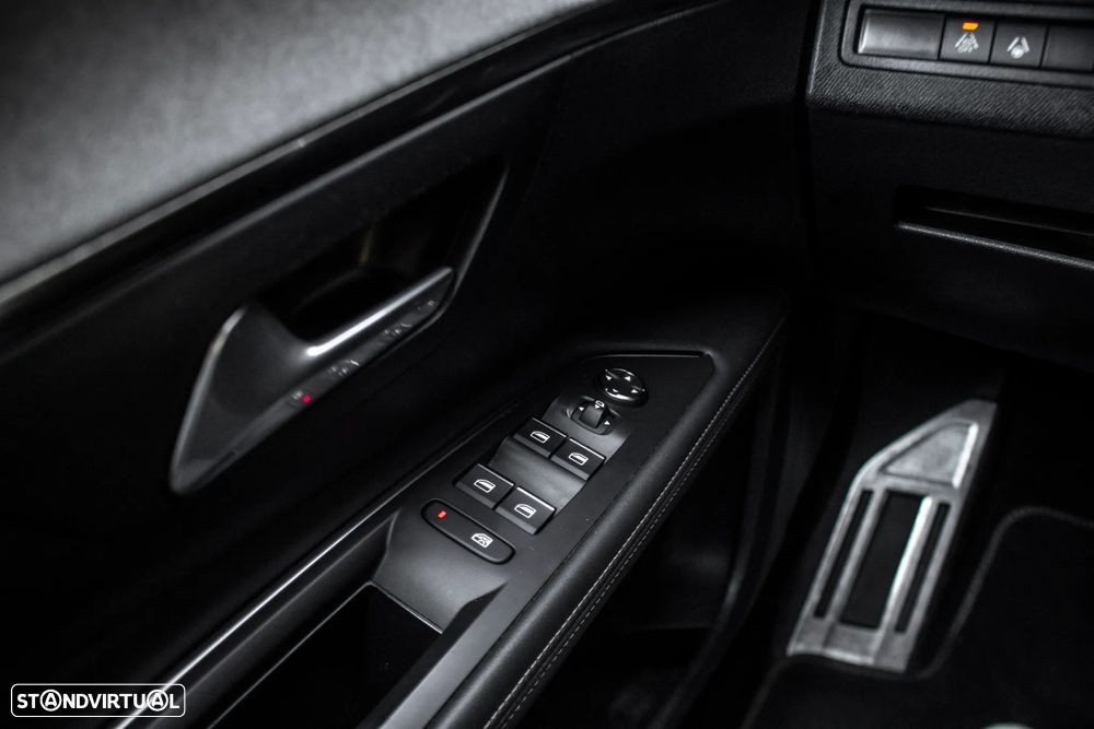 Peugeot 5008 1.5 BlueHDi GT Line EAT8 - 19