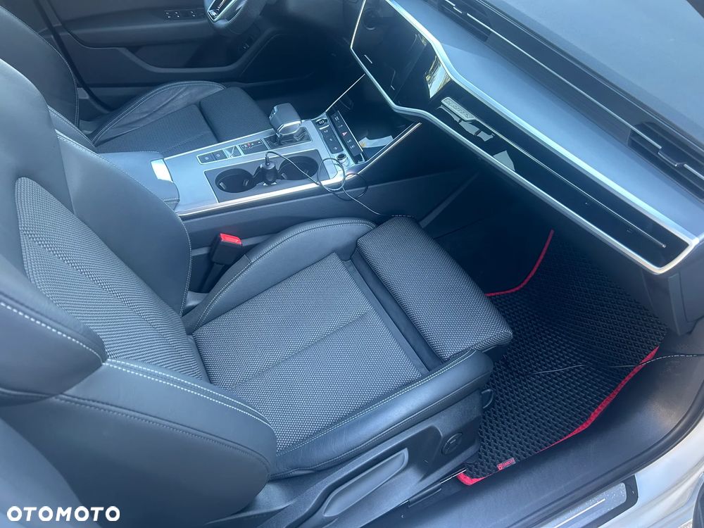 Audi A6 Avant 45 TFSI quattro S tronic S line - 7