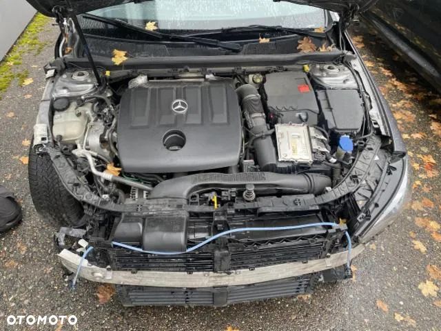 Mercedes-Benz CLA 180 d Progressive 7G-DCT - 6