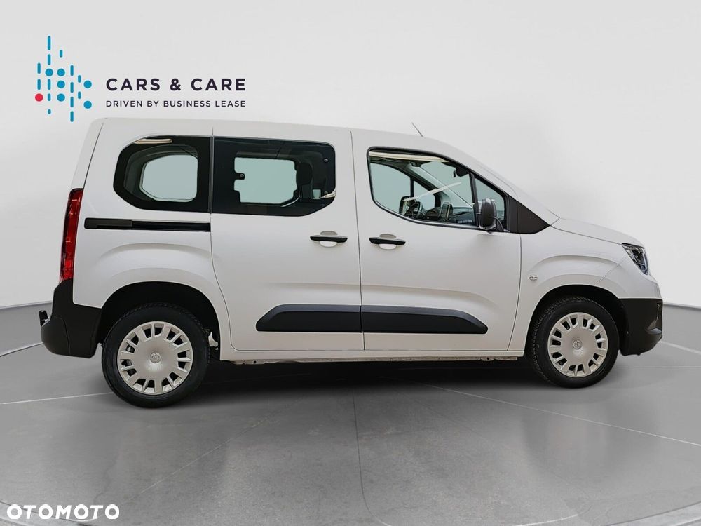 Opel Combo 1.5 DT Edition 102KM - 29