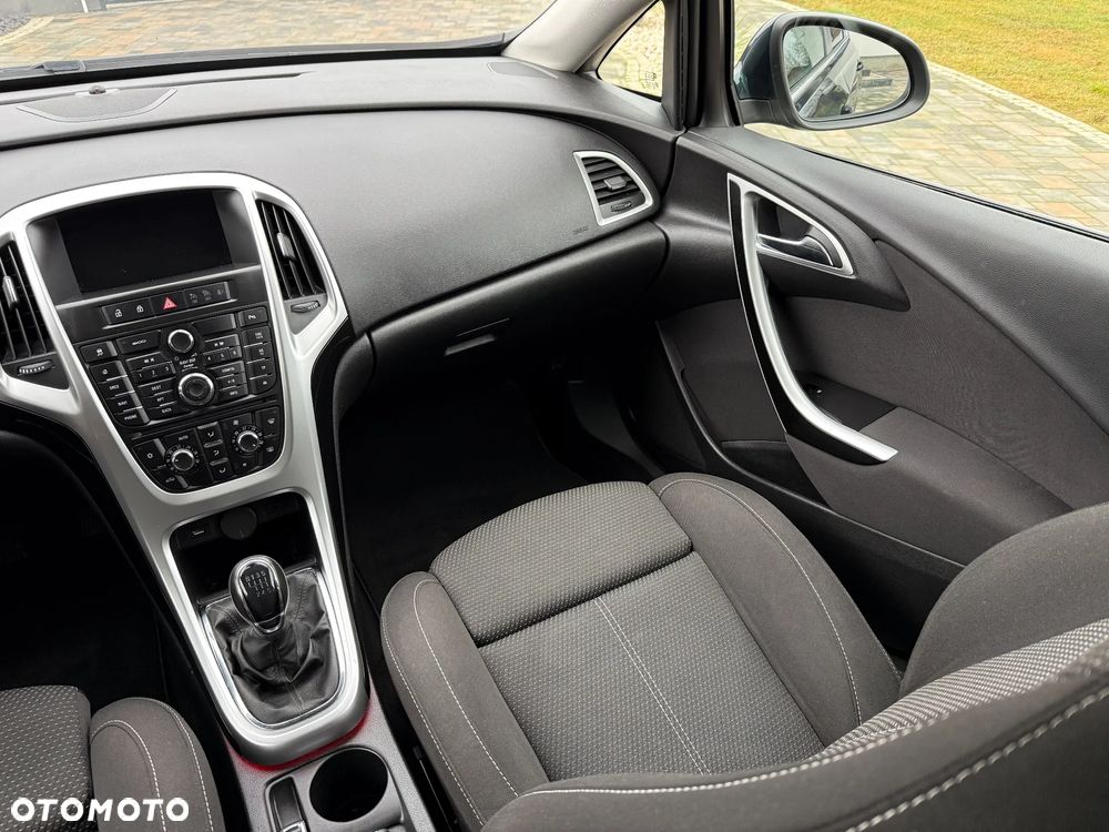 Opel Astra 1.4 Turbo Innovation - 18