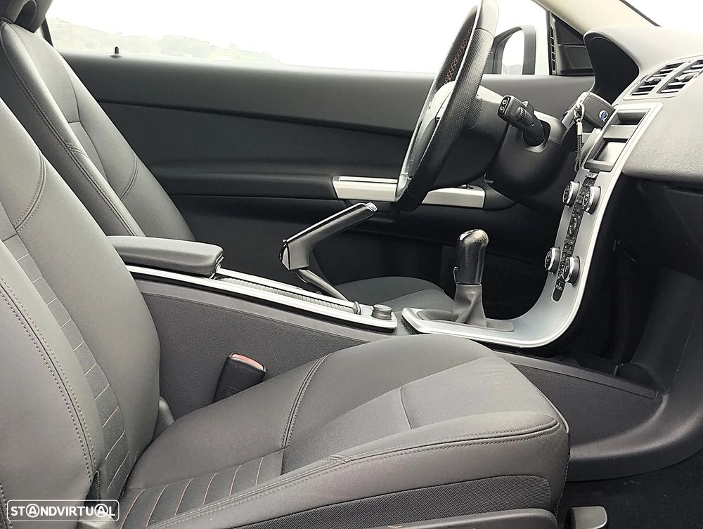 Volvo C30 1.6 D Drive 99g Momentum Start/Stop - 27