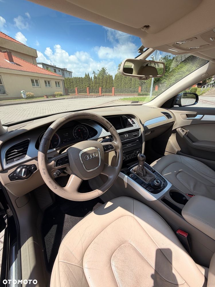 Audi A4 Avant 2.0 TDI - 10