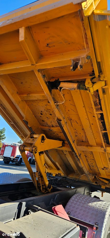 Renault Kerax 380 hds - 4