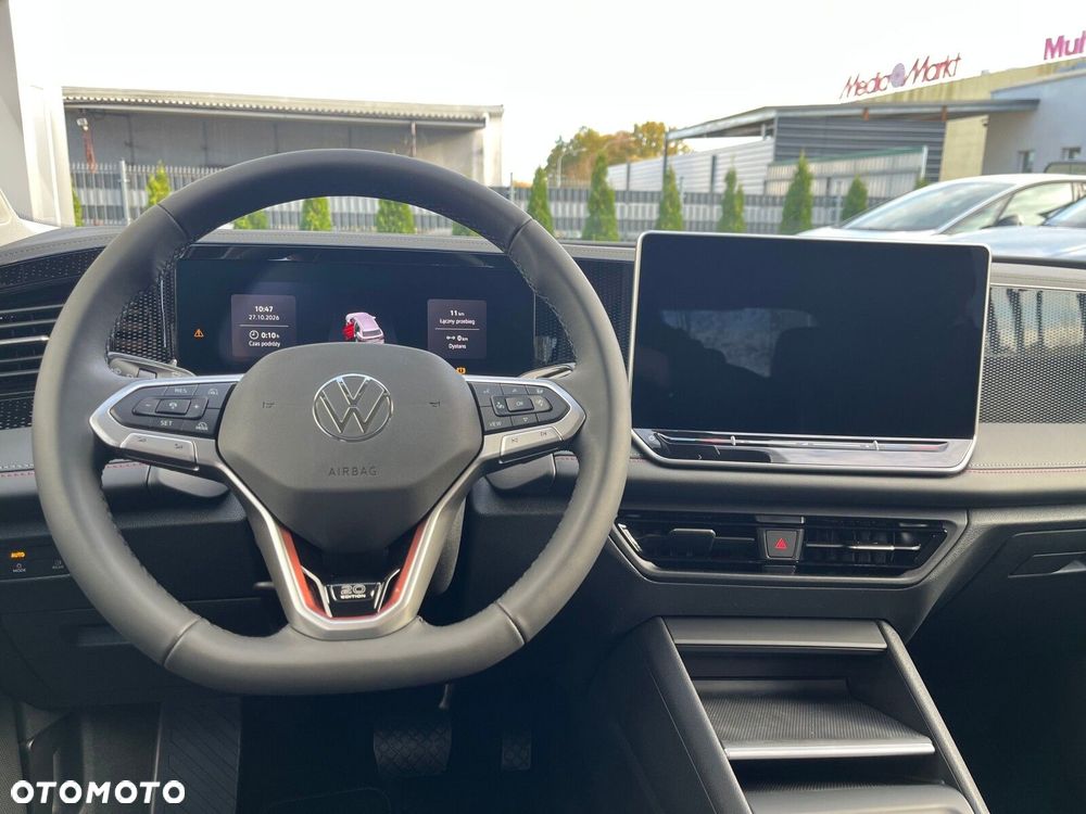 Volkswagen Tiguan - 13