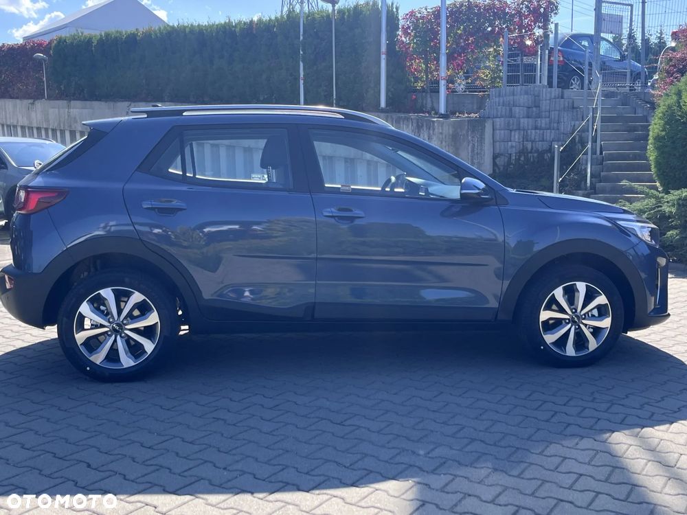 Kia Stonic 1.2 L - 8