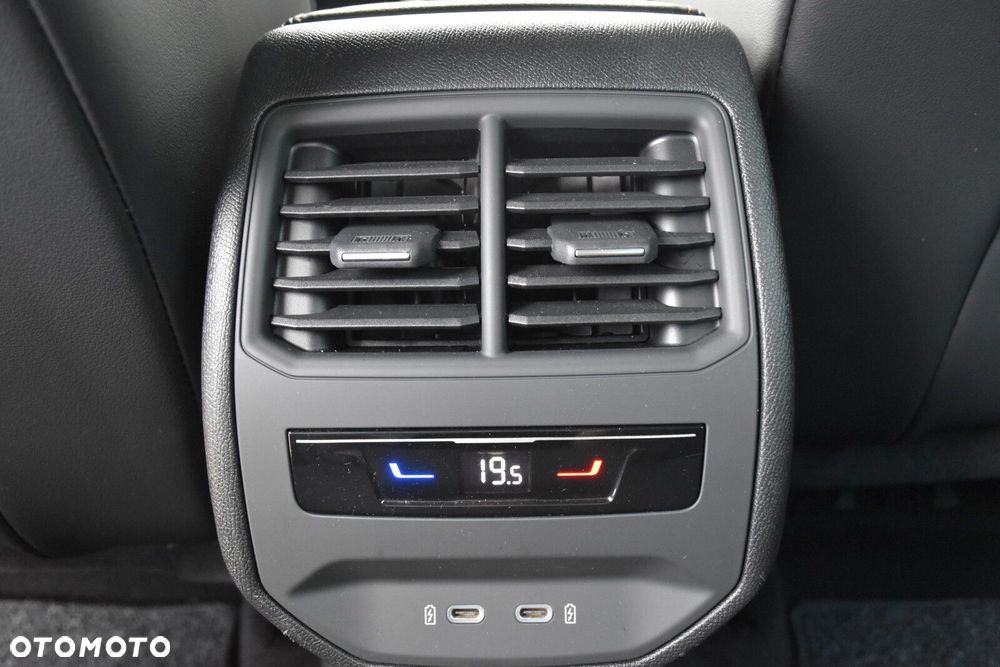 Cupra Formentor 1.4 e-Hybrid DSG - 32