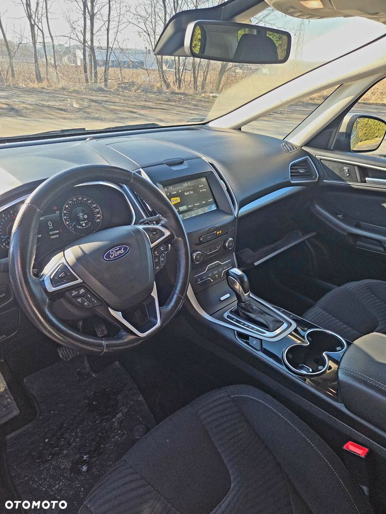 Ford S-Max 2.0 TDCi Titanium PowerShift - 38