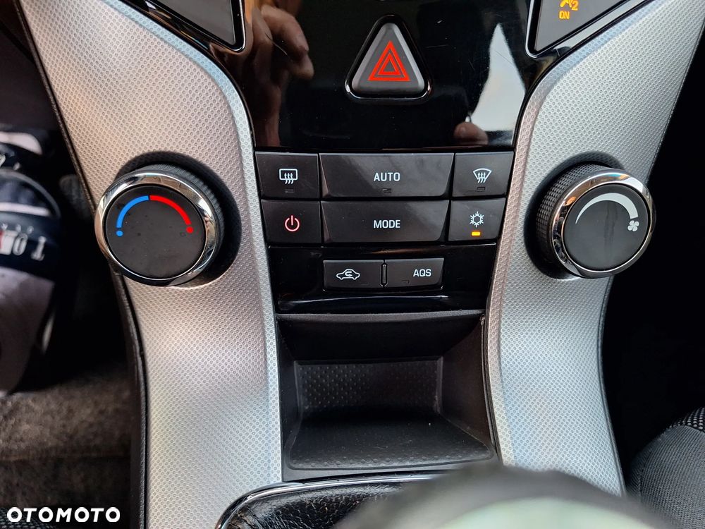 Chevrolet Cruze - 17