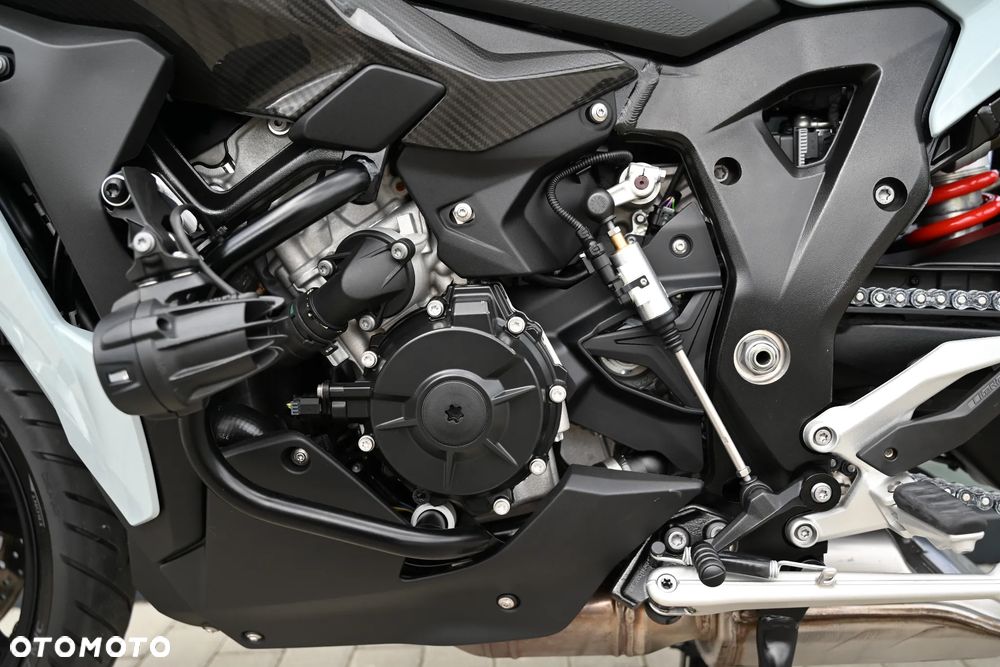 BMW XR - 10