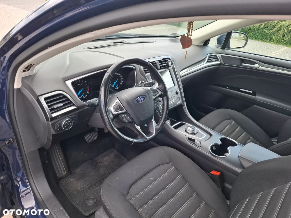 Ford Mondeo - 8