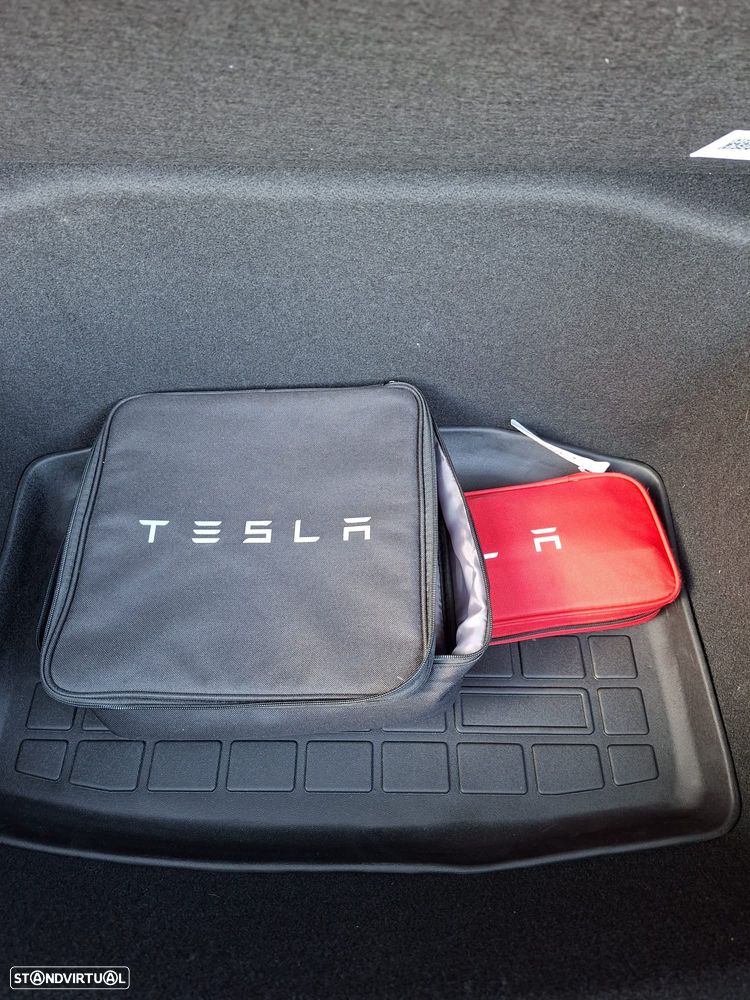Tesla Model 3 Standard Range Plus RWD - 3