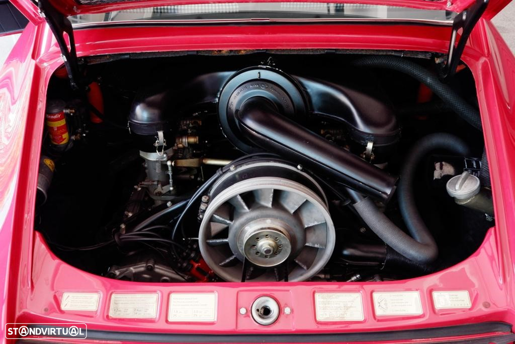 Porsche 911 Série F - 19