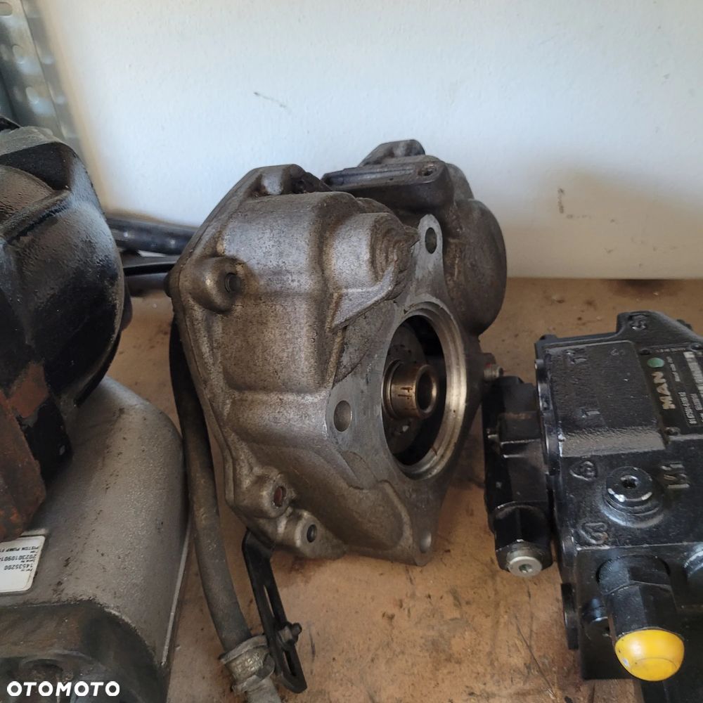 PRZYSTAWKA VOLVO FH4 PTO PTR-DM 22770448 - 2