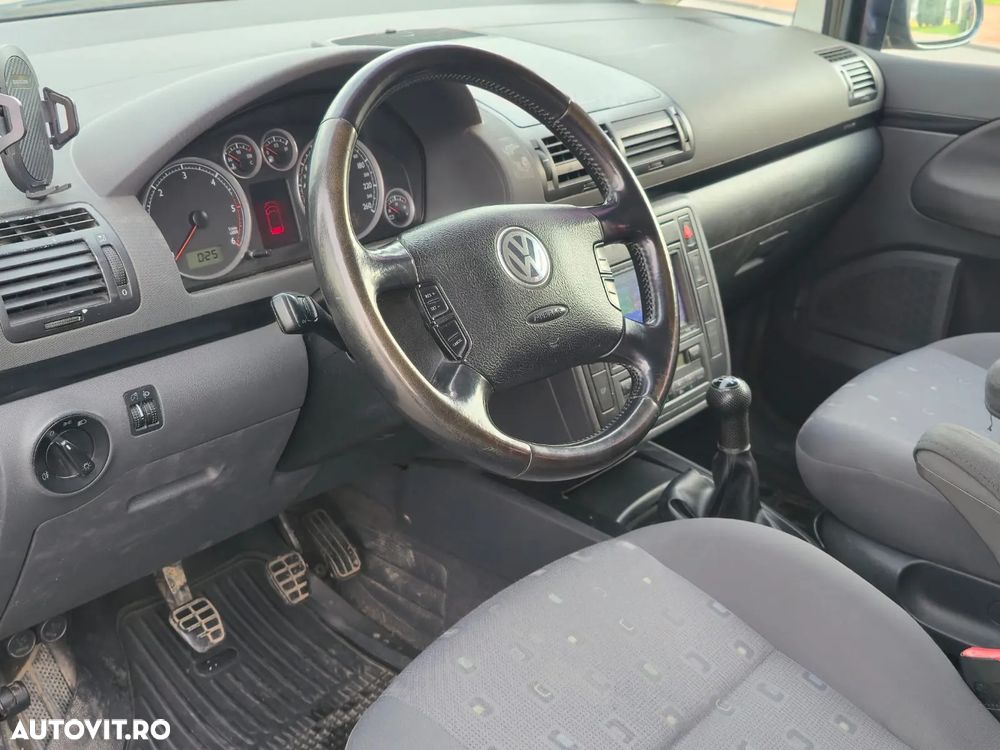 Volkswagen Sharan 1.9 TDI Comfortline Family - 18