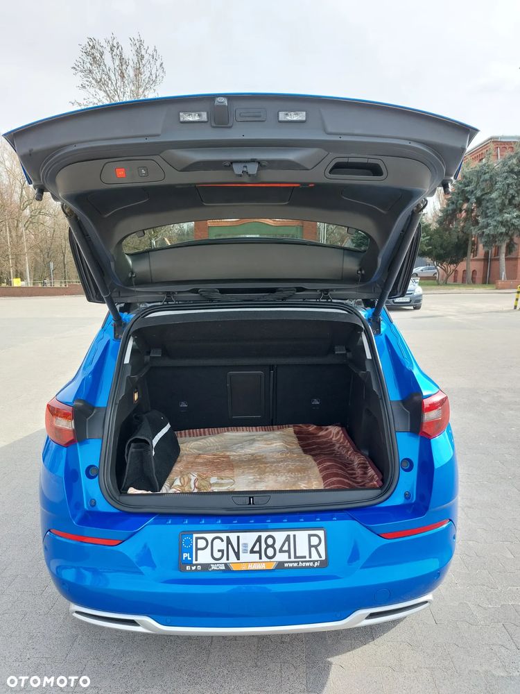 Opel Grandland 1.6 T PHEV Business Elegance - 16