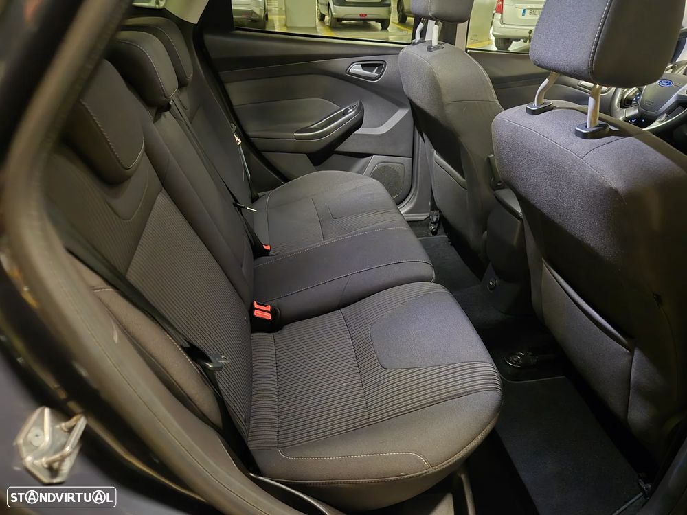 Ford Focus SW 1.6 TDCi Titanium Best - 31