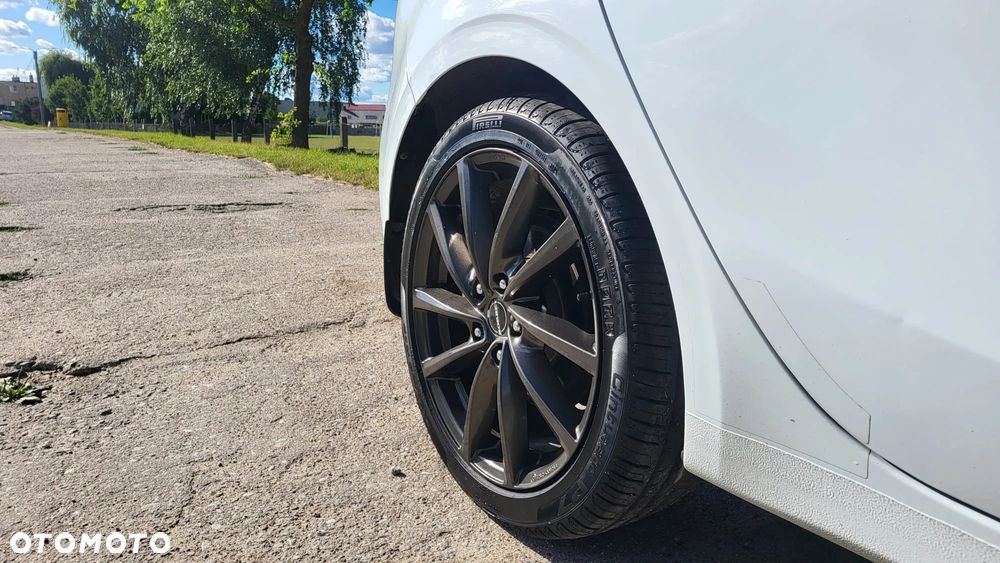Kia Ceed 1.6 CRDi SCR M - 16