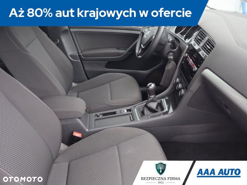 Volkswagen Golf Variant - 11
