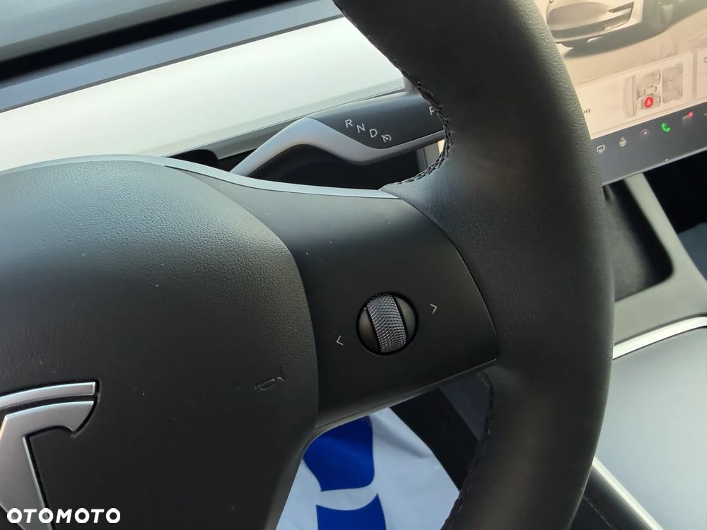 Tesla Model 3 RWD - 29