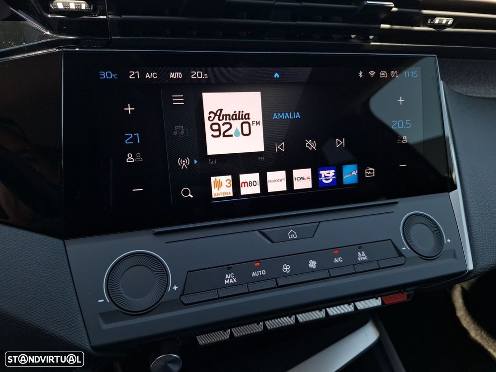 Peugeot 308 SW 1.2 Hybrid Allure e-DCS6 — fotografia 19