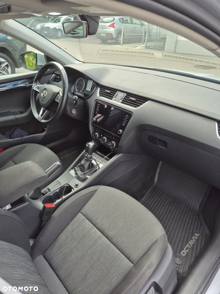 Skoda Octavia 2.0 TSI Style DSG - 12