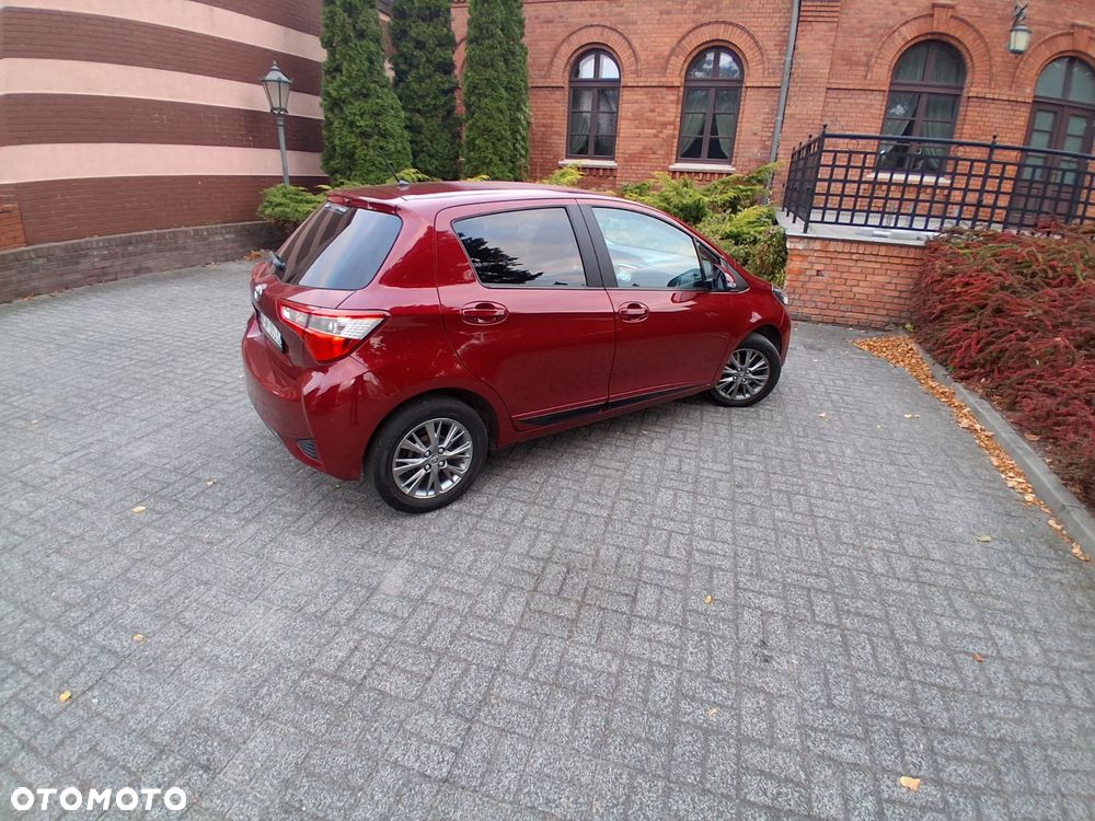 Toyota Yaris 1.5 Premium - 10