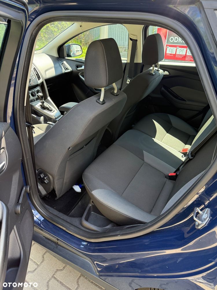 Ford Focus 1.6 Ambiente - 12