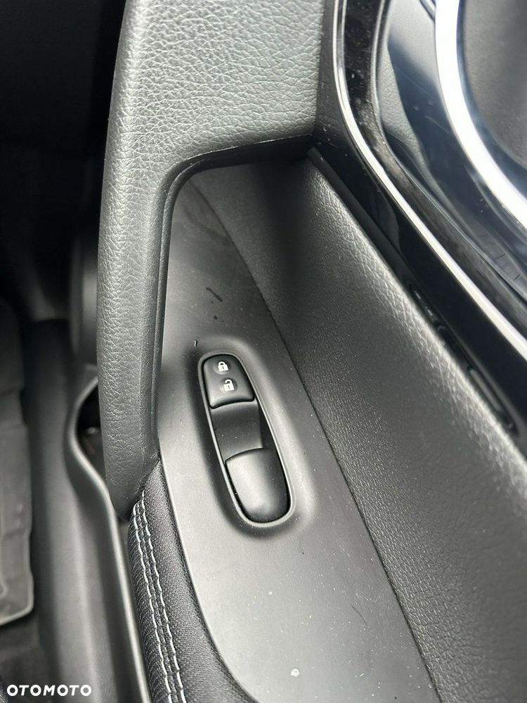 Nissan Qashqai - 34