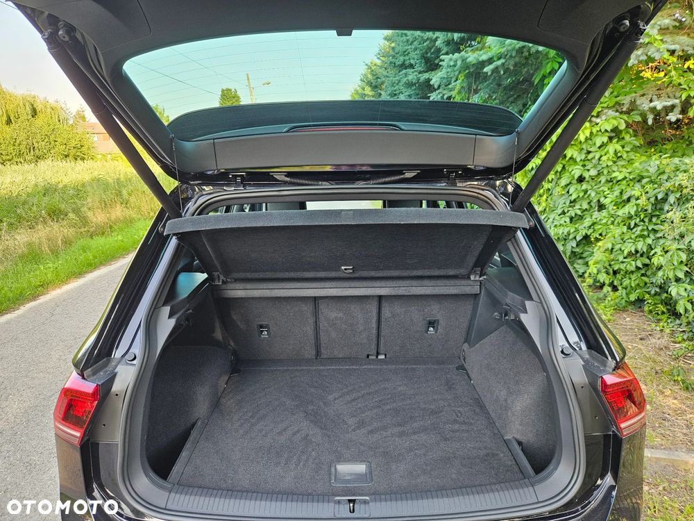 Volkswagen Tiguan 2.0 TDI SCR R-Line - 36