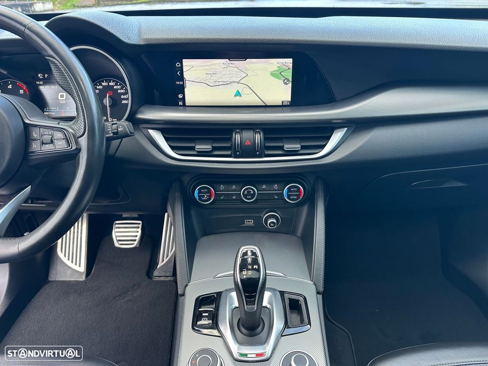 Alfa Romeo Stelvio 2.2 D Sprint AT8 - 10