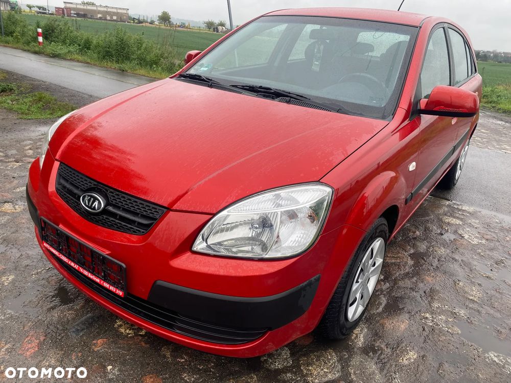 Kia Rio 1.4 EX - 2