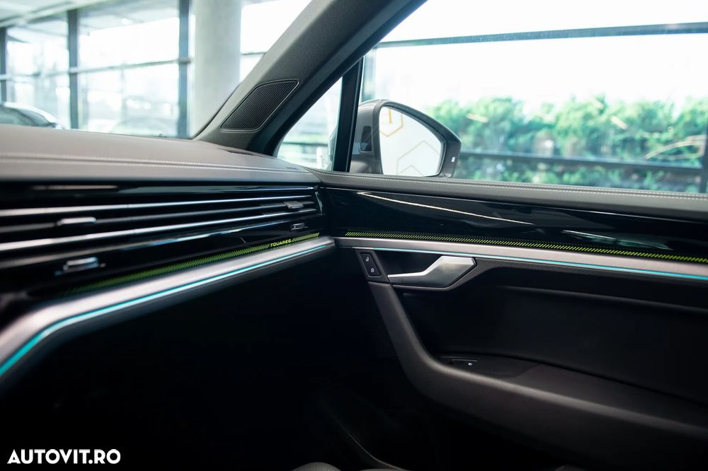 Volkswagen Touareg V6 TDI 4MOTION Elegance - 33