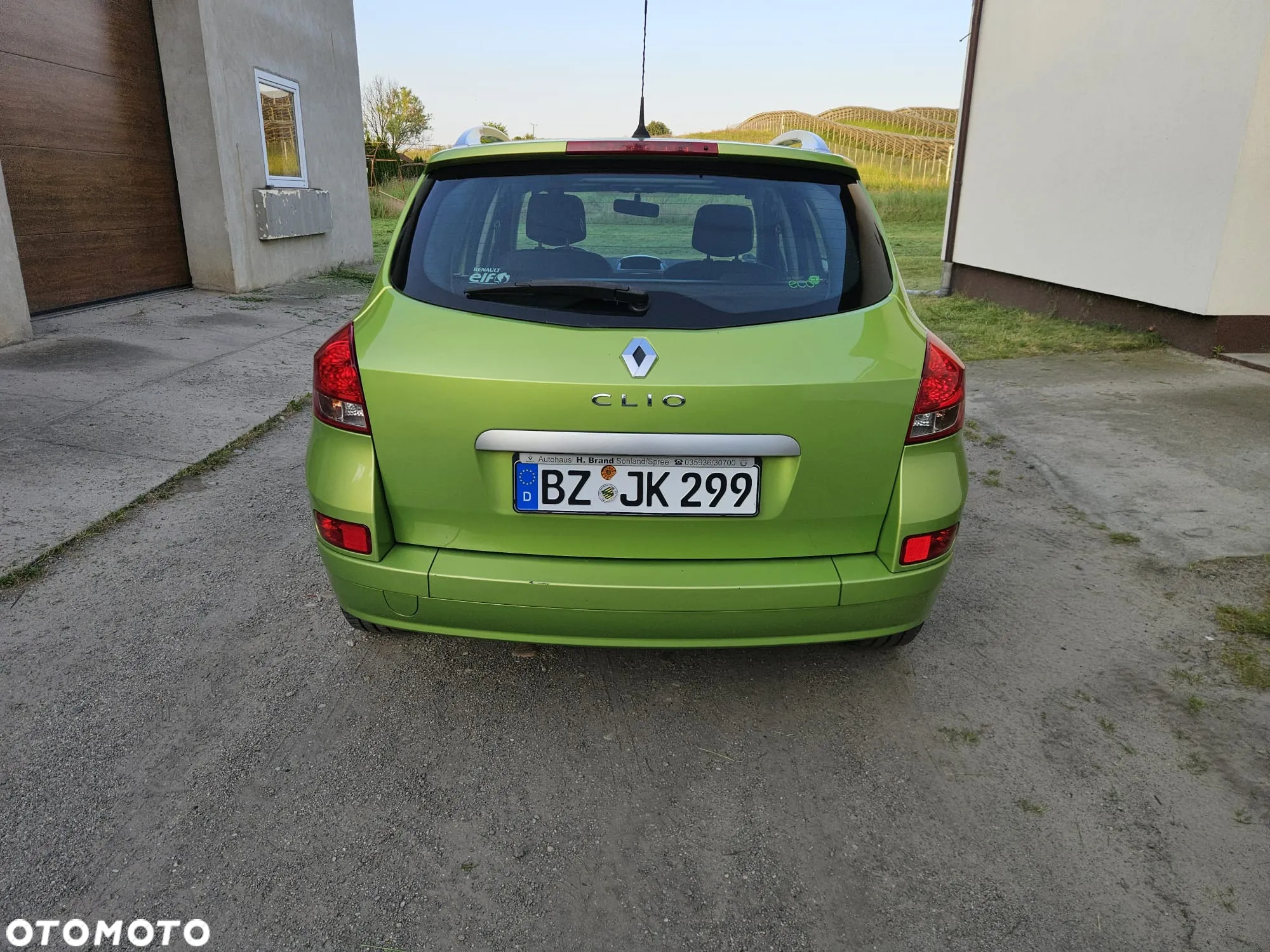 Renault Clio 1.2 16V 75 Grandtour Expression - 32