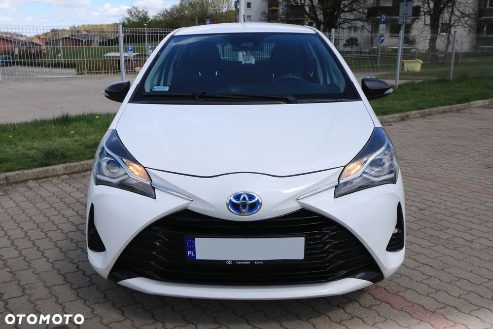 Toyota Yaris Hybrid 100 Active EU6 - 8