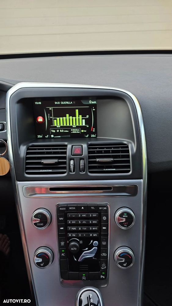 Volvo XC 60 - 18