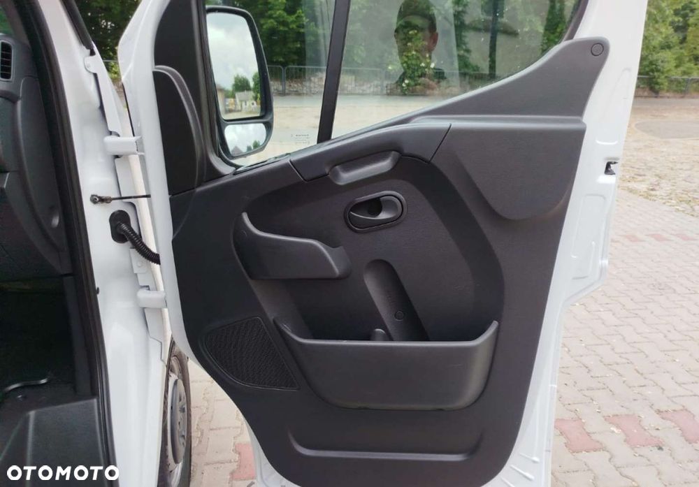 Renault Master - 25