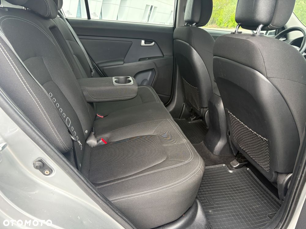 Kia Sportage 2.0 CVVT 2WD Vision - 24