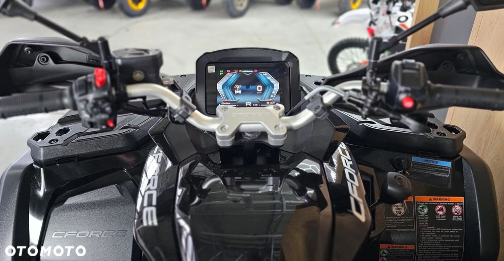 CFMoto CForce - 9
