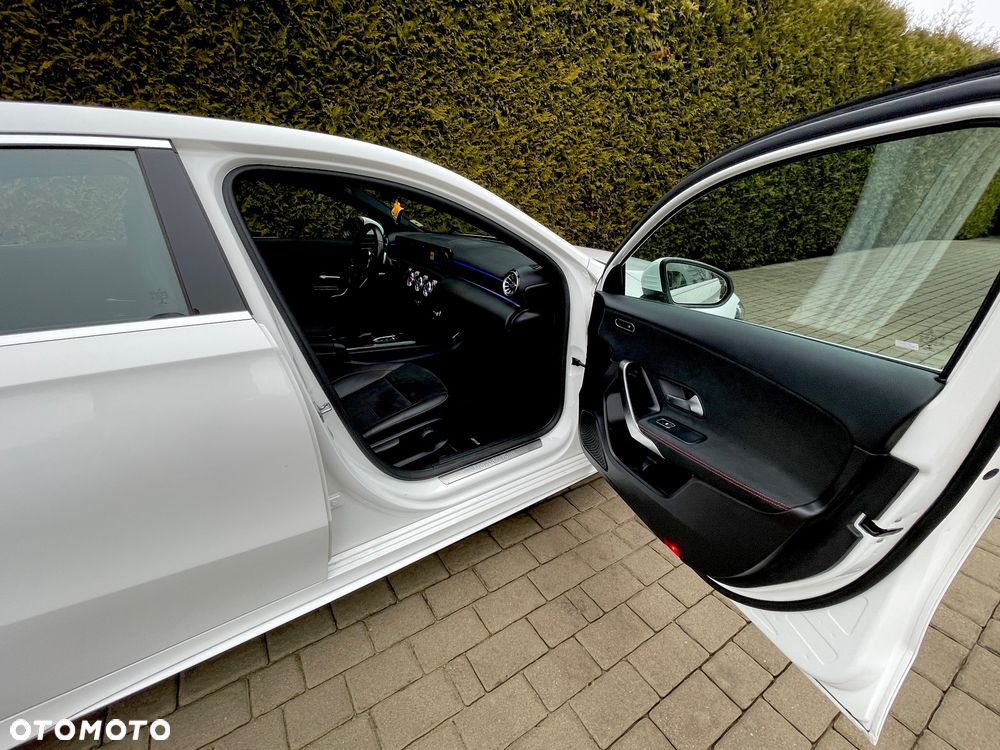 Mercedes-Benz Klasa A 180 AMG Line 7G-DCT - 8