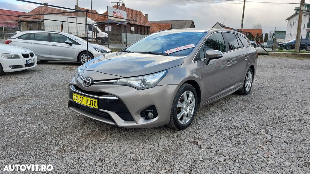 Toyota Avensis Touring Sports 2.0 D-4D Business Edition - 1