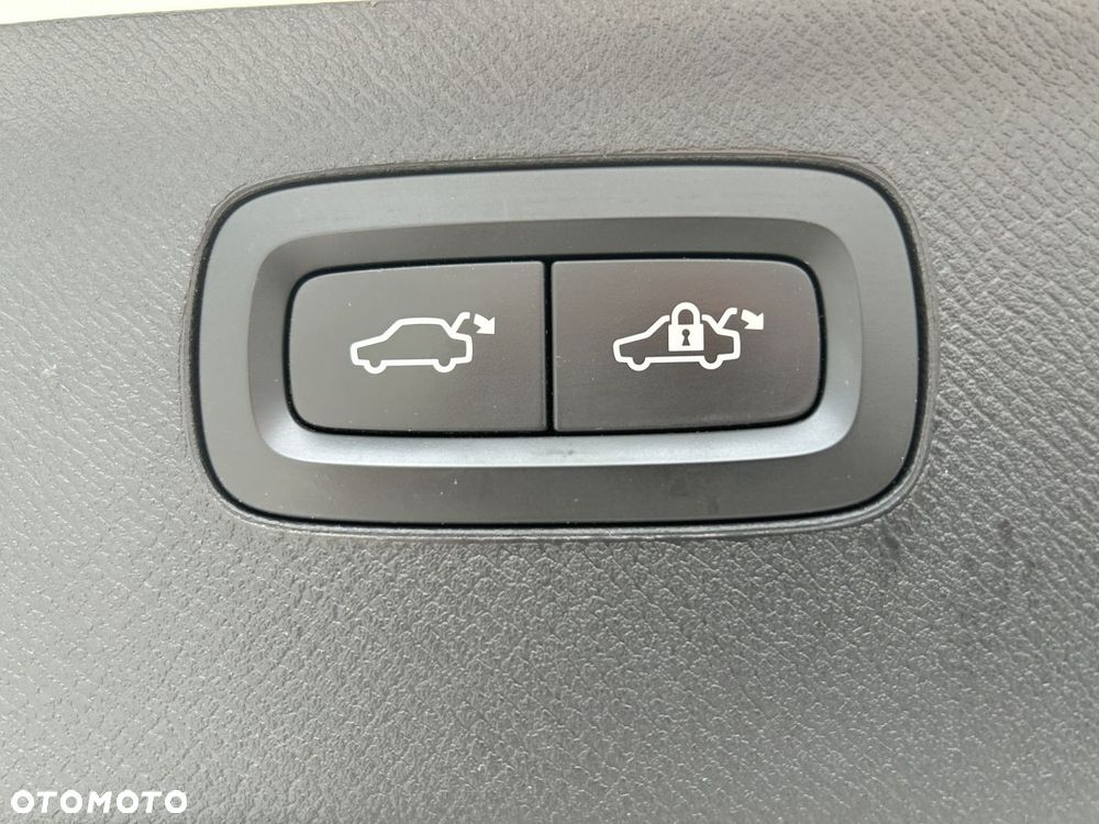 Volvo XC 90 - 29
