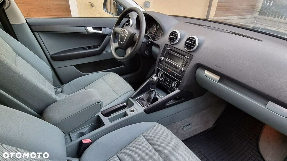 Audi A3 Sportback - 12