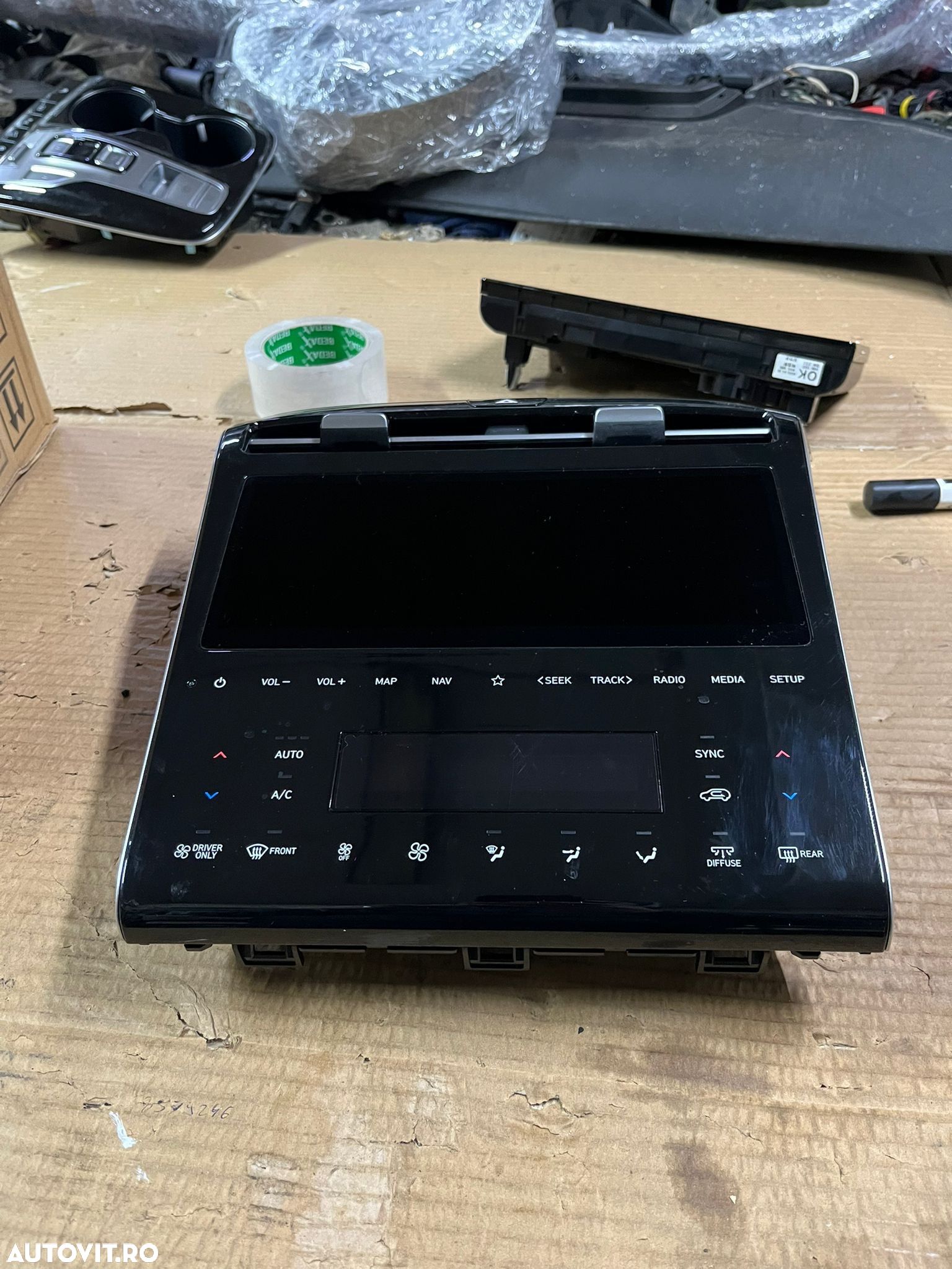 Monitor, navigatie, touchscreen HYUNDAY TUCSON NX4 an 2023 facelift - 1