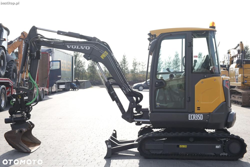 Volvo ECR35D - 11