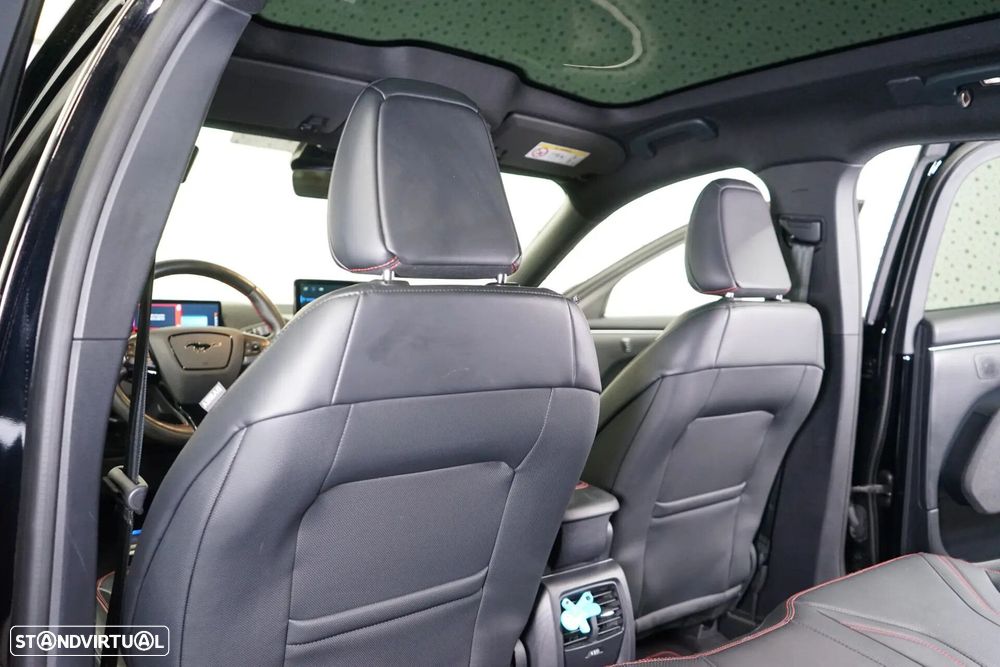 Ford Mustang Mach-E - 42