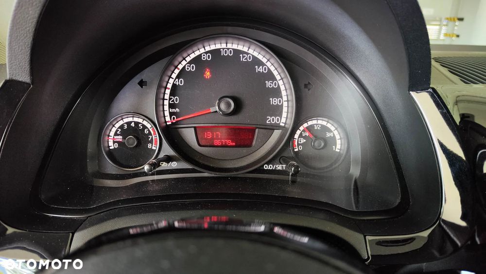 Volkswagen up! 1.0 move - 10