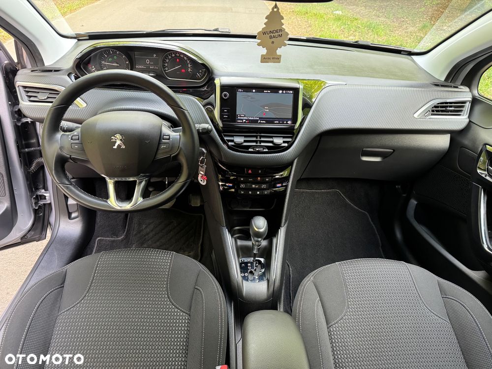 Peugeot 208 PureTech 110 Stop & Start EAT6 Tech Edition - 19