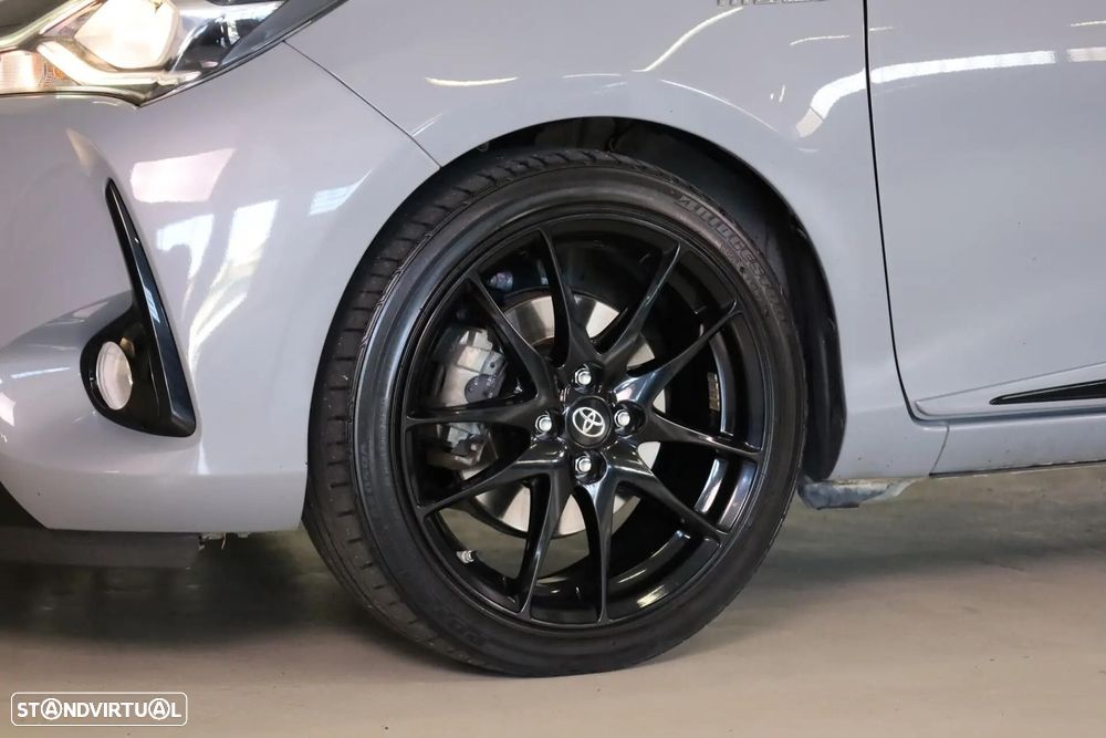 Toyota Yaris 1.5 HSD GR Sport - 14